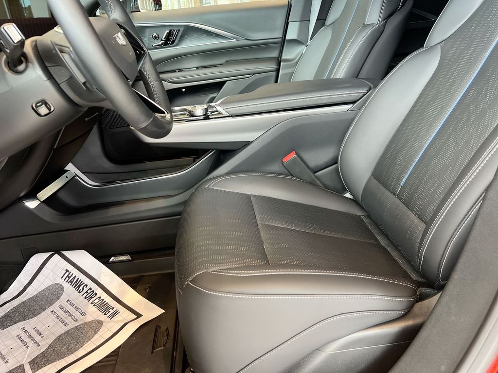 2025 Cadillac LYRIQ Sport 1 - Photo 14