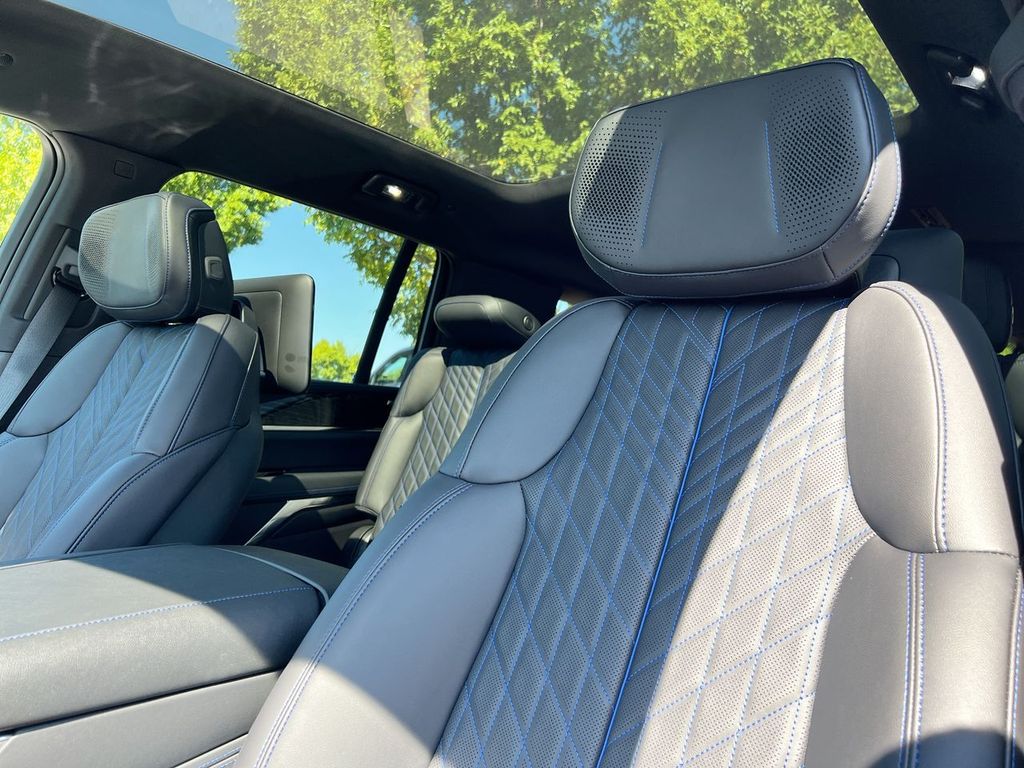 2026 Cadillac Escalade IQL Sport - Photo 15