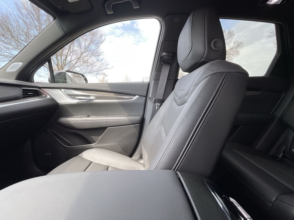 2026 Cadillac XT5 Sport - Photo 11