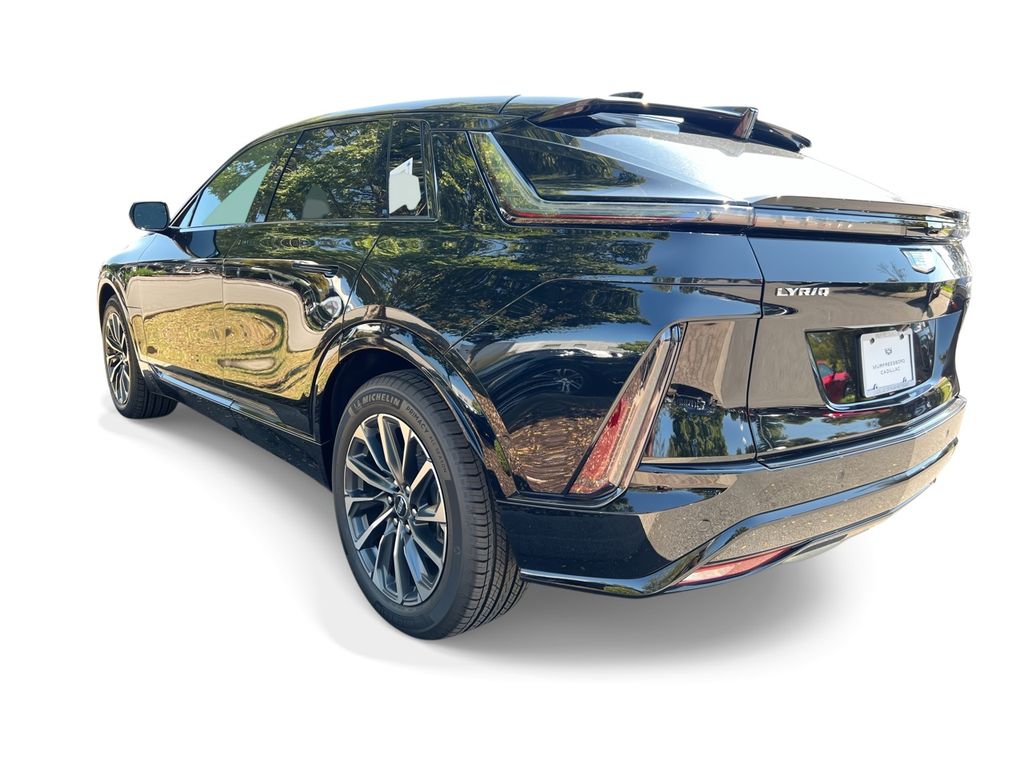 2025 Cadillac Lyriq Sport photo 2