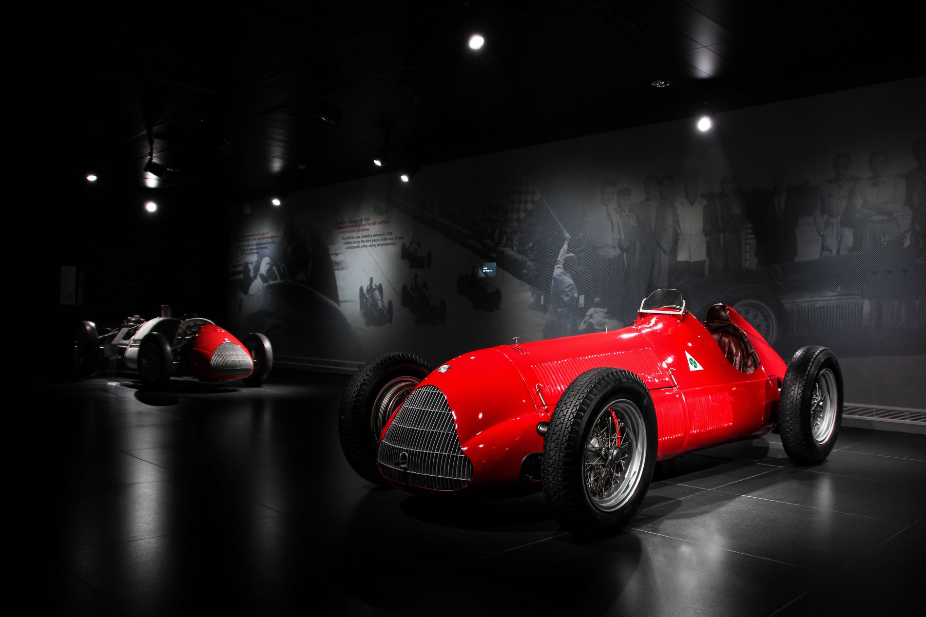 Early Drag Racers were funny cars, weird designs and shapes were the foundations of early formula one car models.