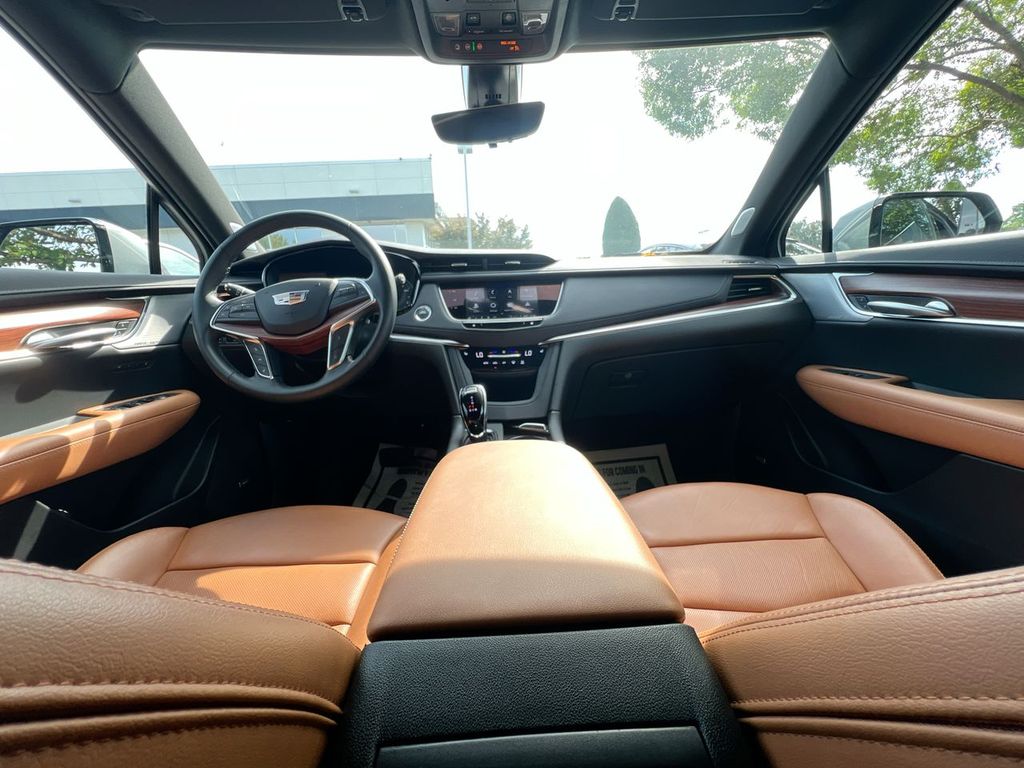 2025 Cadillac XT5 Premium Luxury - Photo 10