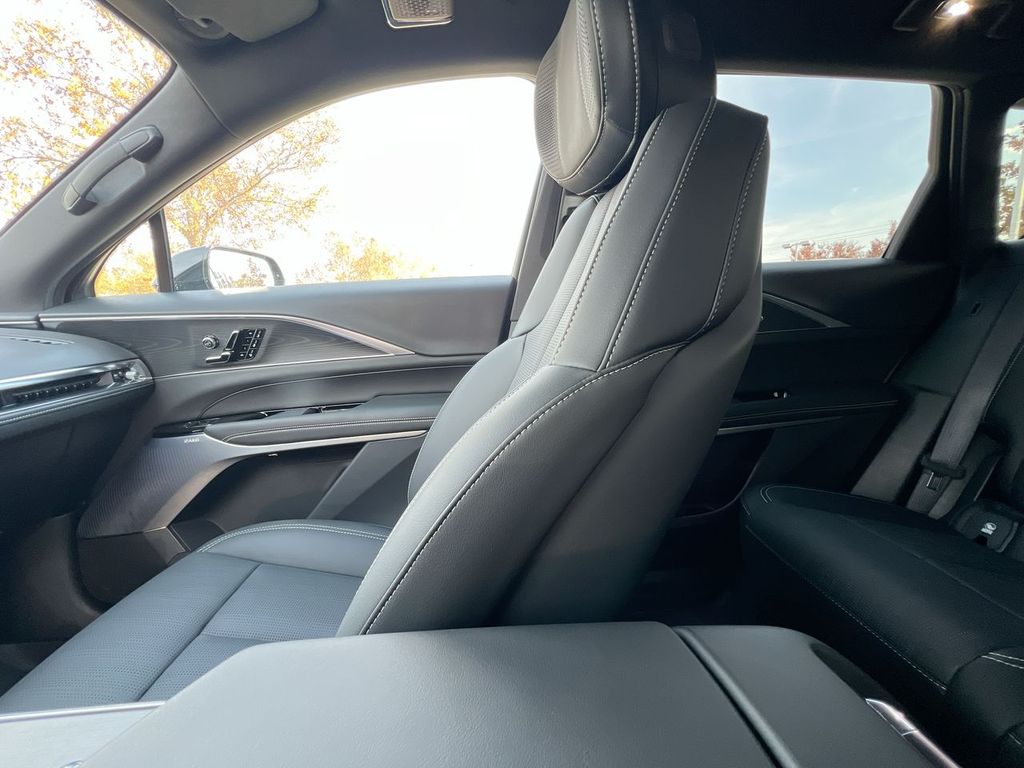 2026 Cadillac LYRIQ V - Photo 7