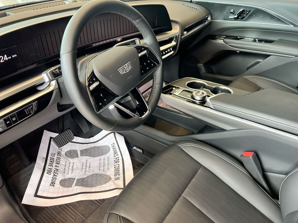 2025 Cadillac LYRIQ Sport 1 - Photo 17