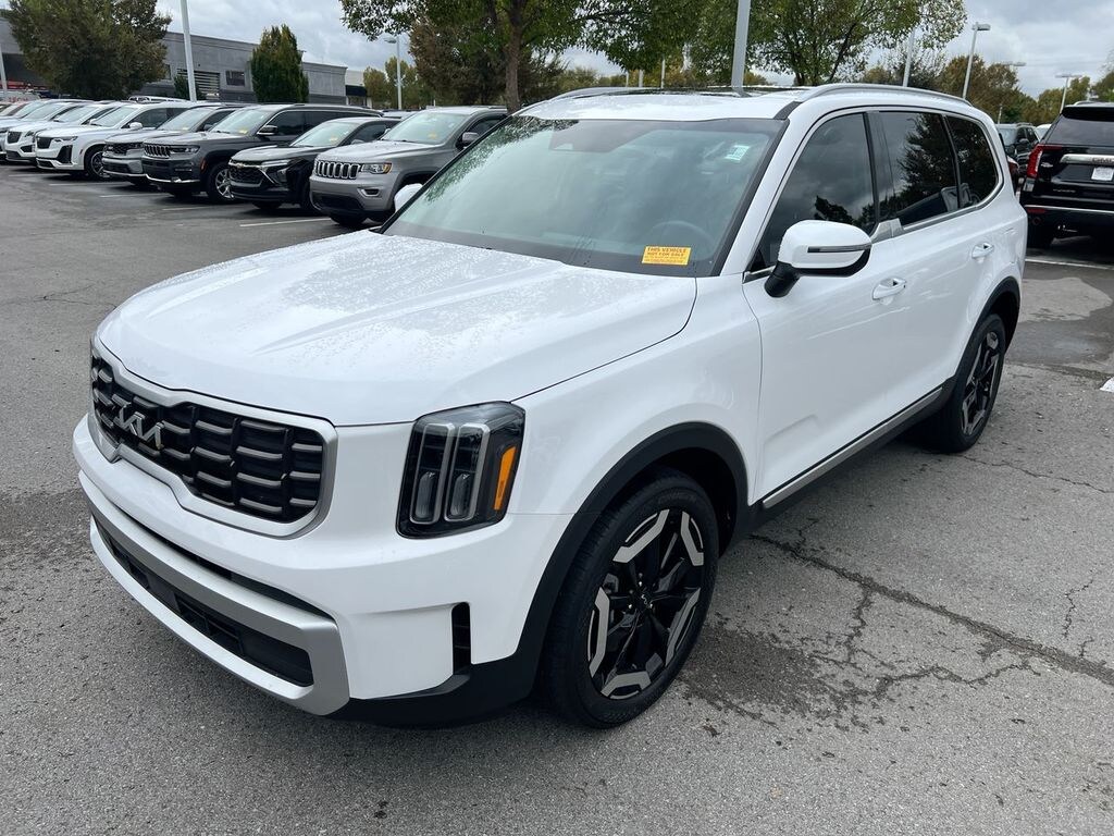 Used 2024 Kia Telluride S