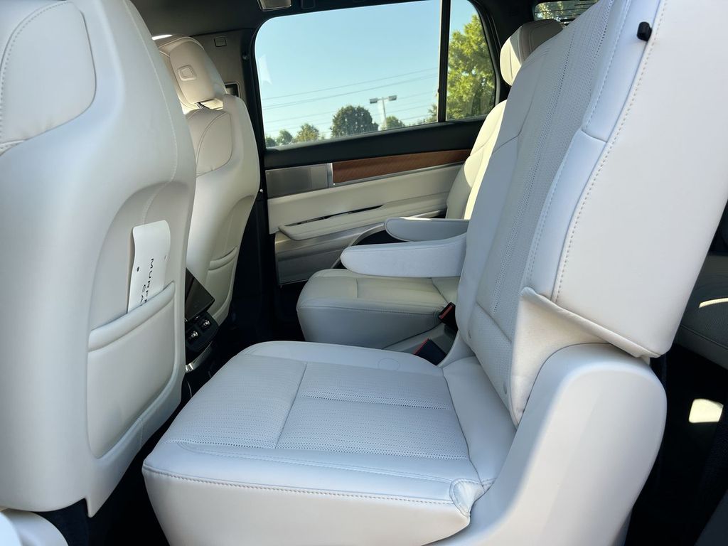 2026 Cadillac VISTIQ Luxury - Photo 11