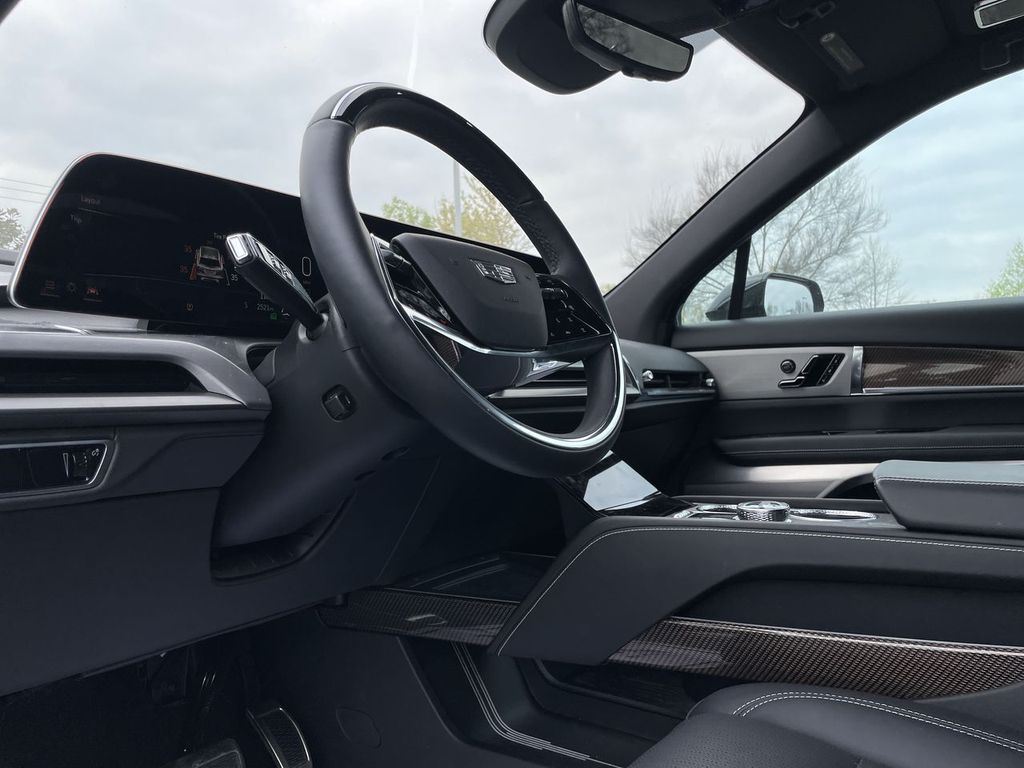 2026 Cadillac VISTIQ Luxury - Photo 17