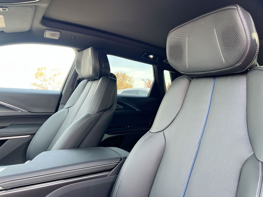 2026 Cadillac LYRIQ V - Photo 15