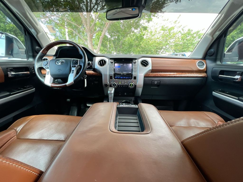 2018 Toyota Tundra - Photo 10