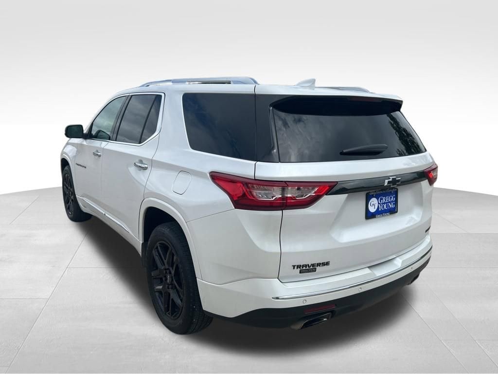 Used 2021 Chevrolet Traverse Premier SUV
