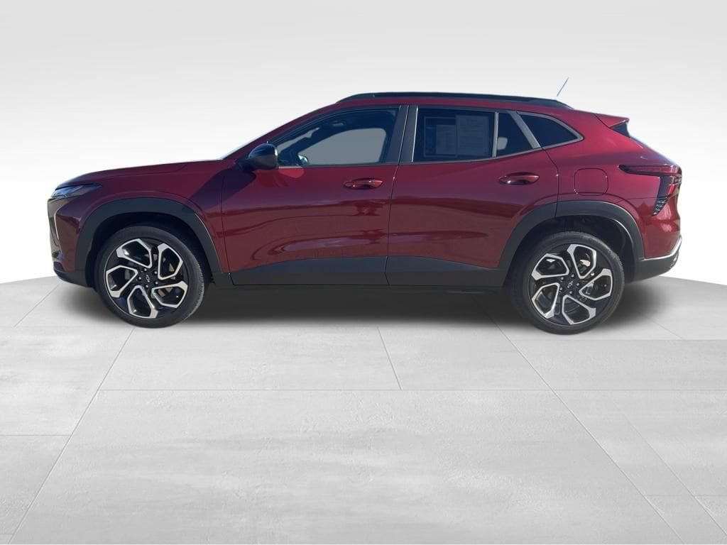 Used 2025 Chevrolet Trax 2RS SUV