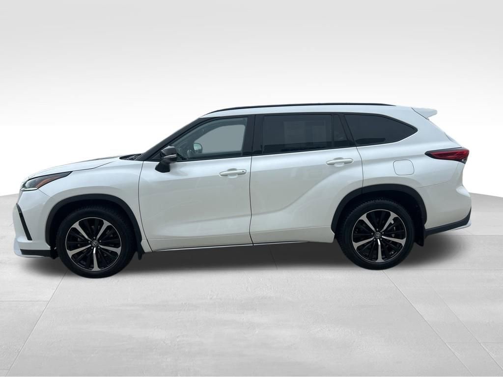 Used 2021 Toyota Highlander XSE
