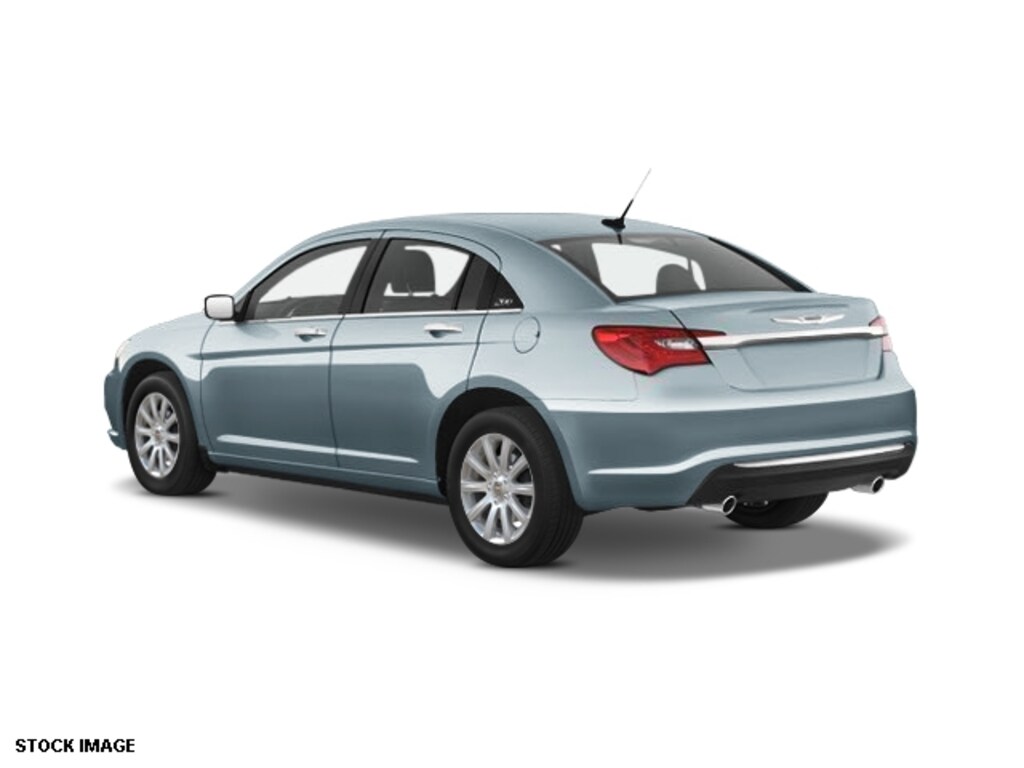 Used 2013 Chrysler 200 Limited Sedan