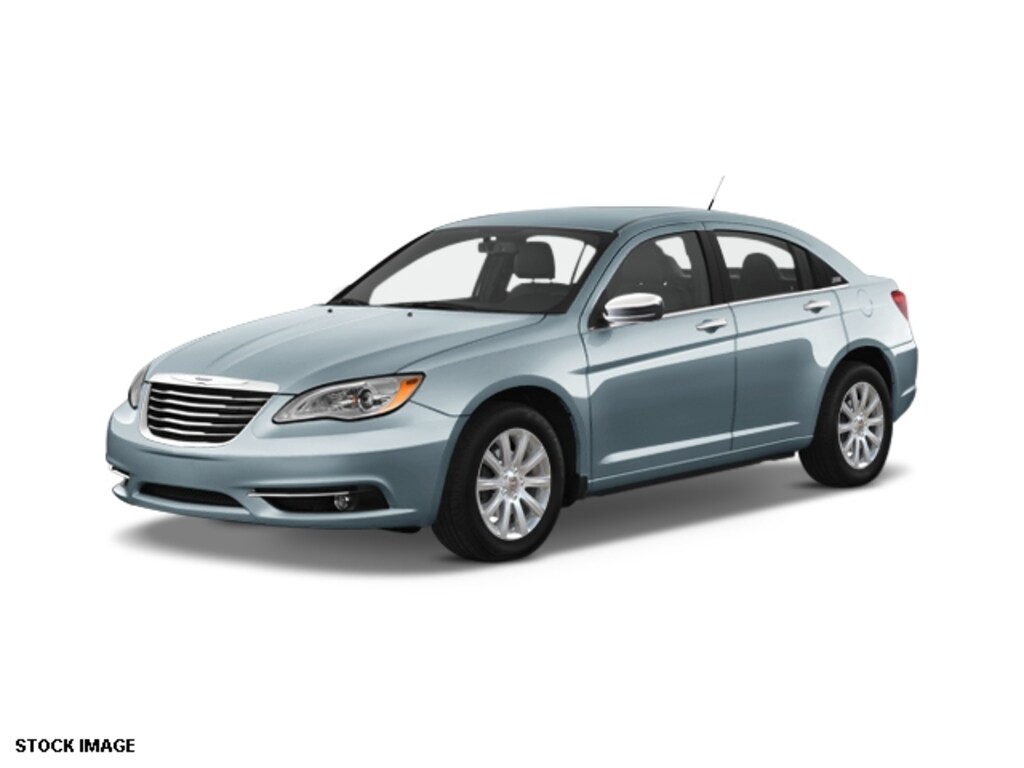 Used 2013 Chrysler 200 Limited Sedan
