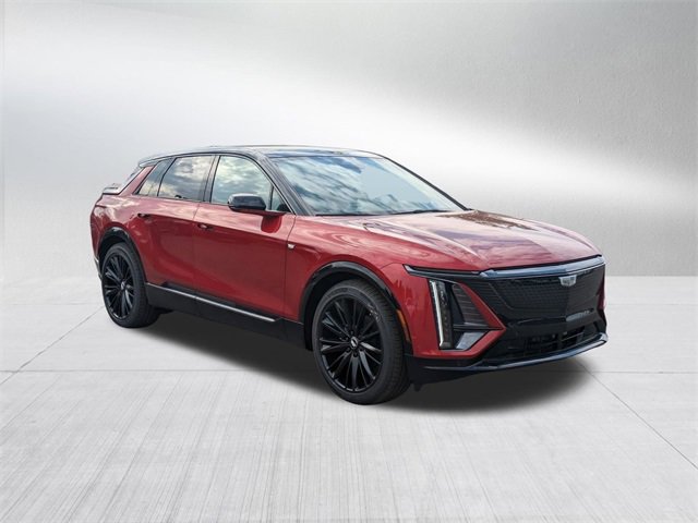 2025 Cadillac Lyriq Sport photo 3