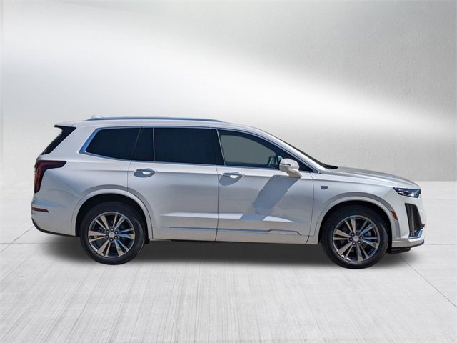 2025 Cadillac XT6 Premium Luxury photo 4