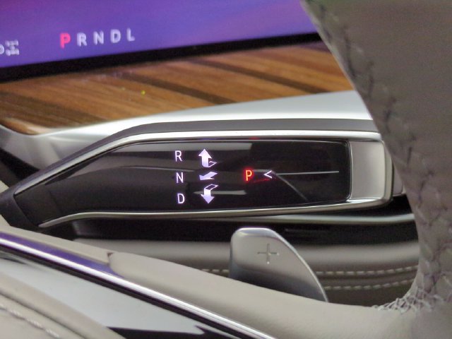 2027 Cadillac Escalade Platinum Sport - Photo 17