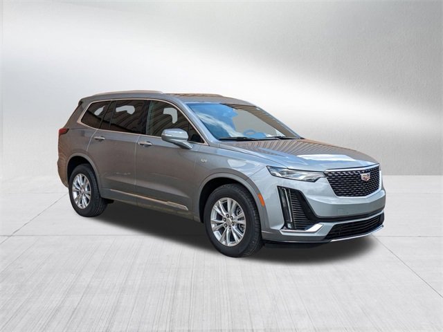 2025 Cadillac XT6 Luxury photo 3