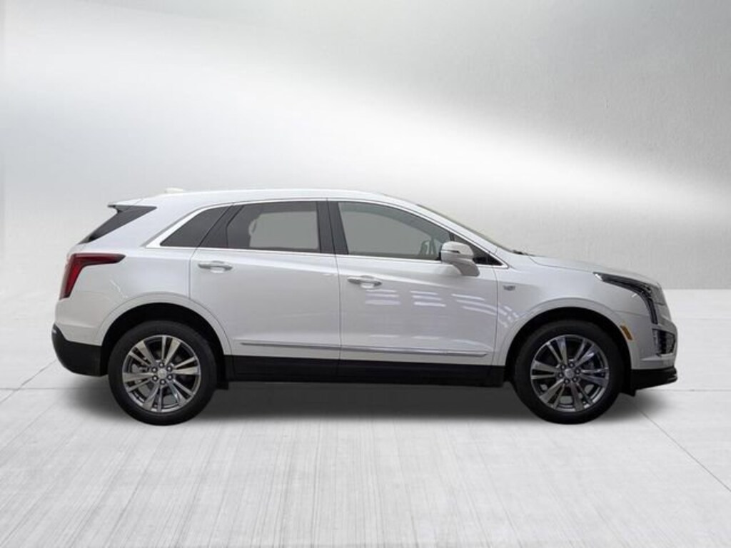 New 2026 CADILLAC XT5 Premium Luxury SUV