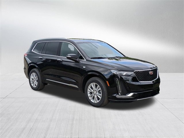 2025 Cadillac XT6 Luxury photo 3