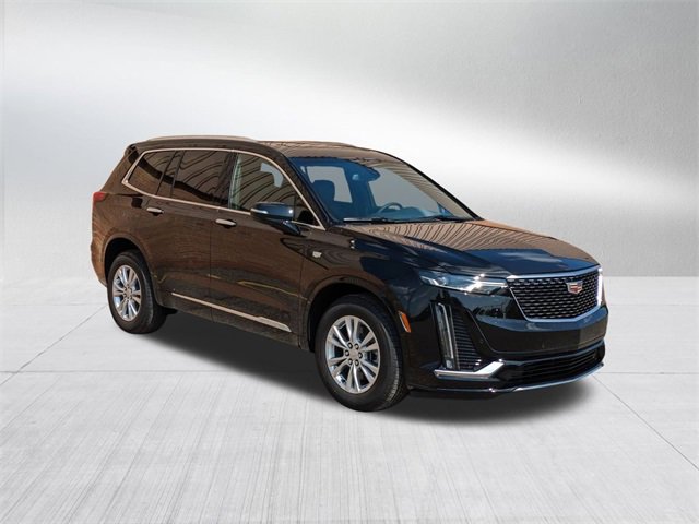 2025 Cadillac XT6 Luxury photo 3
