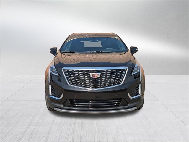 2025 Cadillac XT5 Premium photo 2