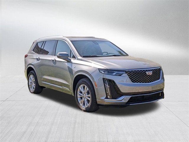2025 Cadillac XT6 Luxury photo 2