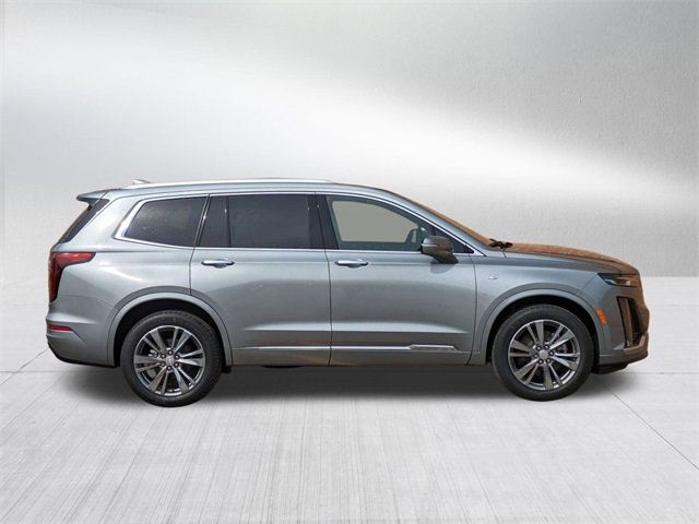 2025 Cadillac XT6 Premium Luxury photo 4