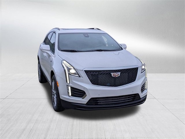 2025 Cadillac XT5 Sport photo 3