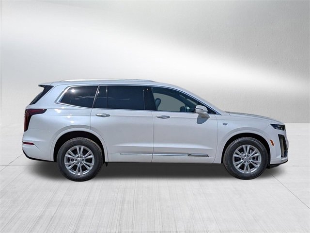 2025 Cadillac XT6 Luxury photo 4