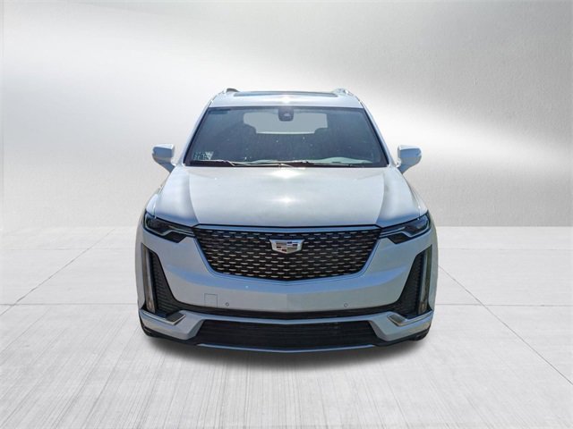 2025 Cadillac XT6 Premium Luxury photo 2