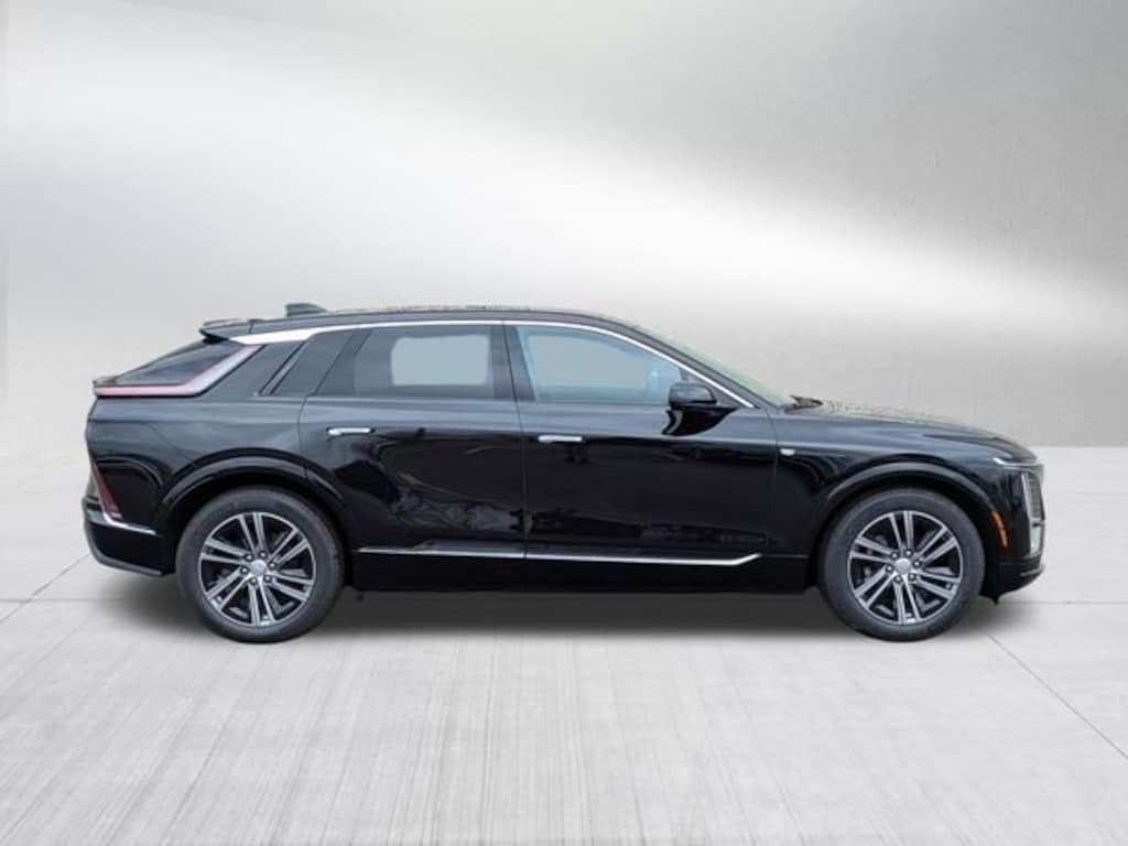 Used 2026 CADILLAC LYRIQ Premium Luxury SUV