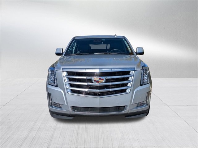 2020 Cadillac Escalade Luxury photo 2