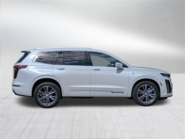 2025 Cadillac XT6 Premium Luxury photo 4