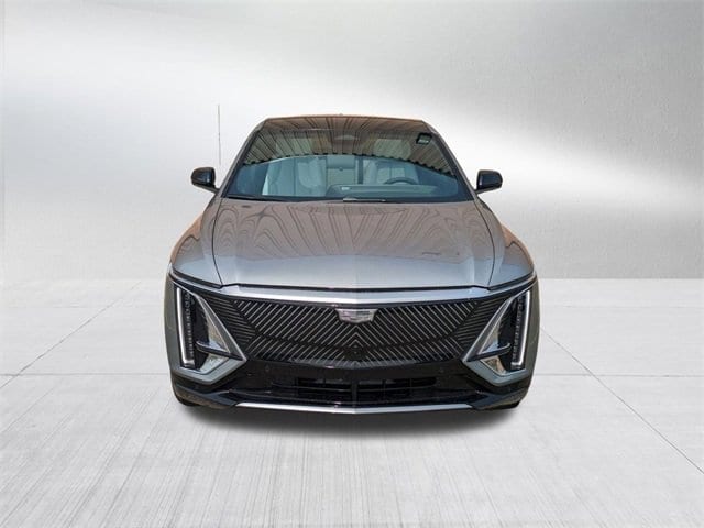 Used 2025 Cadillac LYRIQ Luxury 1 with VIN 1GYKPNRL5SZ315237 for sale in Novi, MI