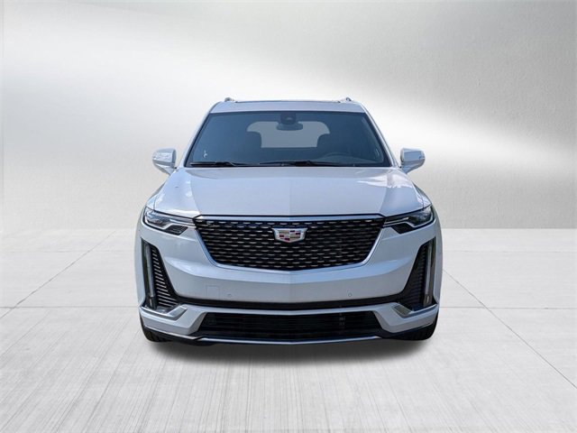 2025 Cadillac XT6 Premium Luxury photo 2