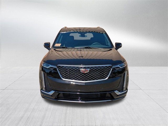 2025 Cadillac XT6 Premium Luxury photo 2