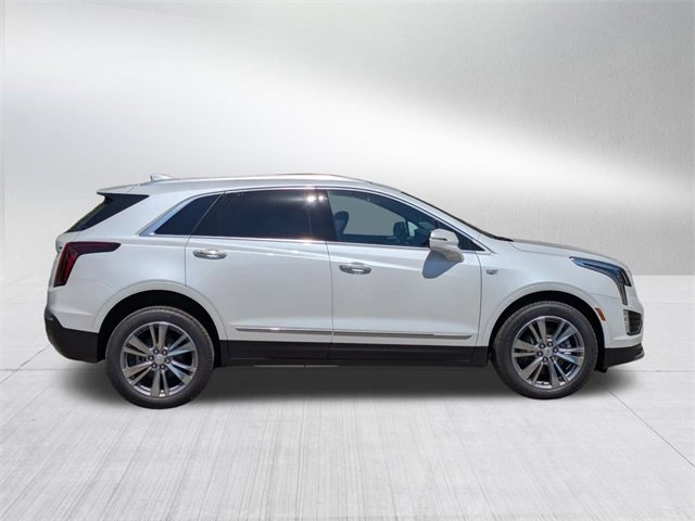 2025 Cadillac XT5 Premium Luxury photo 2