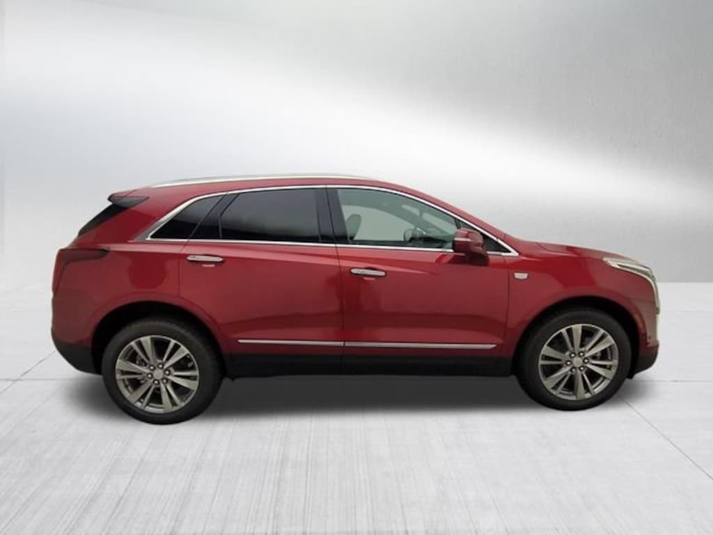 New 2026 CADILLAC XT5 Premium Luxury SUV