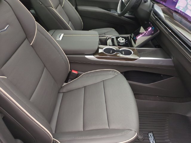 2026 Cadillac Escalade ESV Luxury - Photo 28