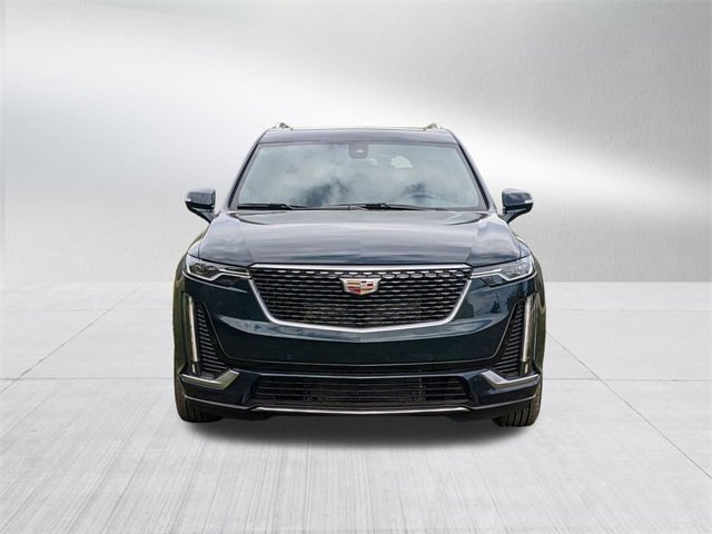 2025 Cadillac XT6 Premium Luxury photo 2