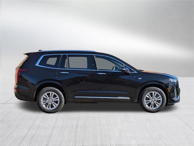 2025 Cadillac XT6 Luxury photo 3