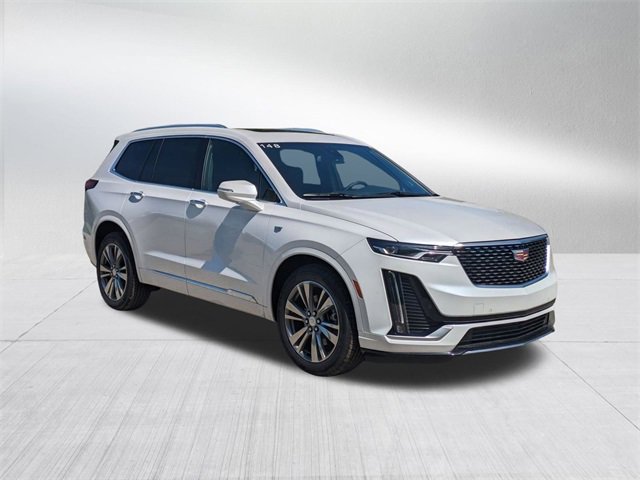 2025 Cadillac XT6 Premium Luxury photo 3
