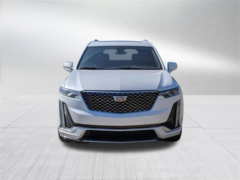 New 2025 CADILLAC XT6 Luxury SUV