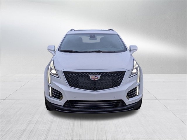 2025 Cadillac XT5 Sport photo 2
