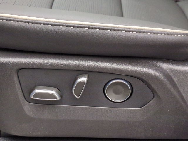 2026 Cadillac Escalade ESV Luxury - Photo 20