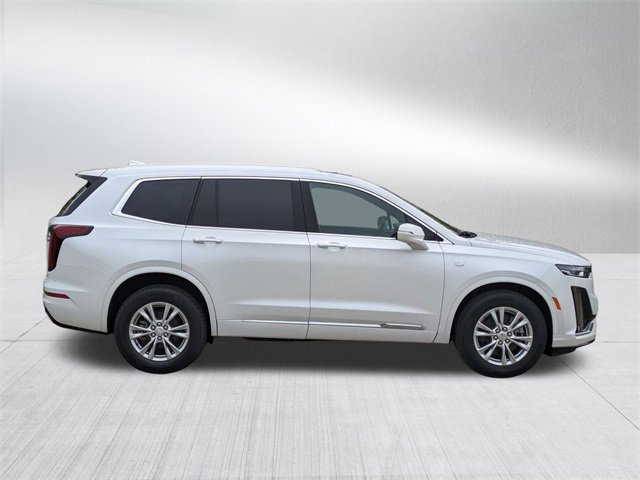 2025 Cadillac XT6 Luxury photo 4