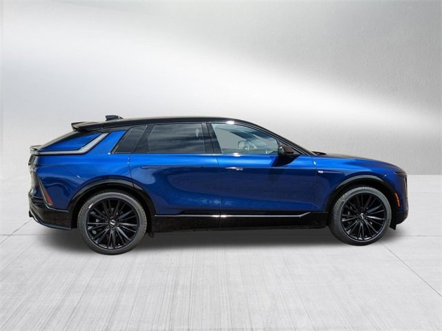 2025 Cadillac Lyriq Sport photo 4