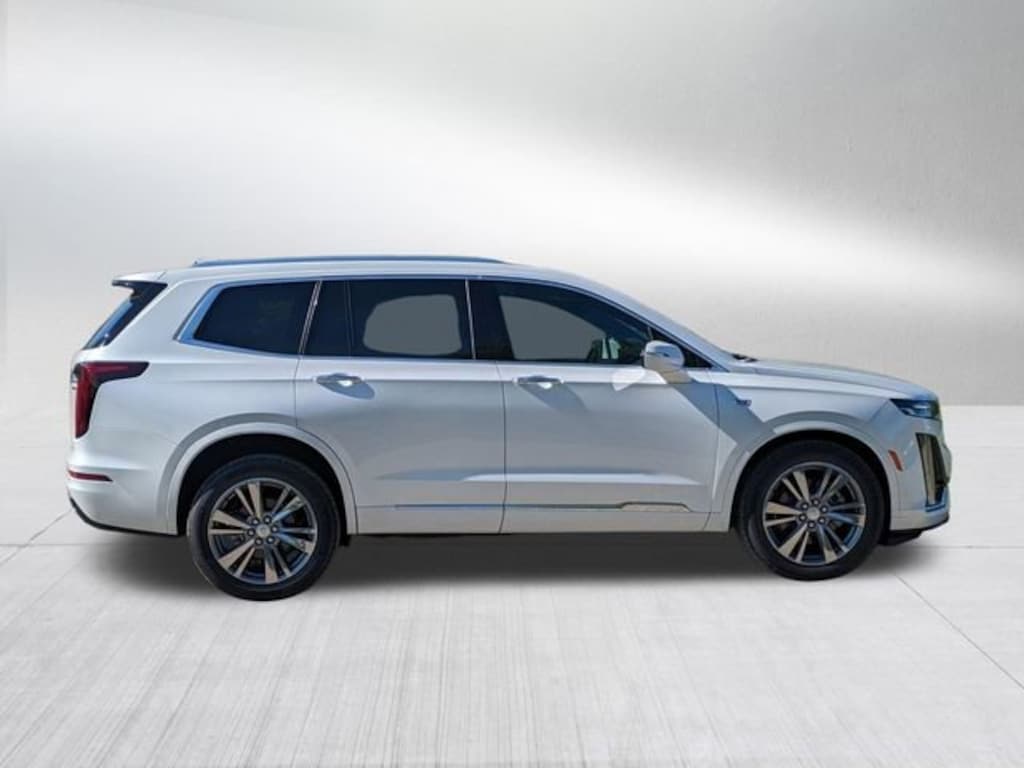 New 2025 CADILLAC XT6 Premium Luxury SUV