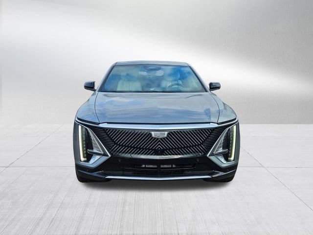 Used 2026 Cadillac LYRIQ Luxury with VIN 1GYKPNRL3TZ304044 for sale in Novi, MI